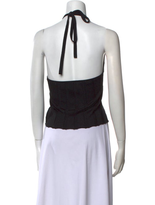 Dissh V-Neck Sleeveless Crop Top