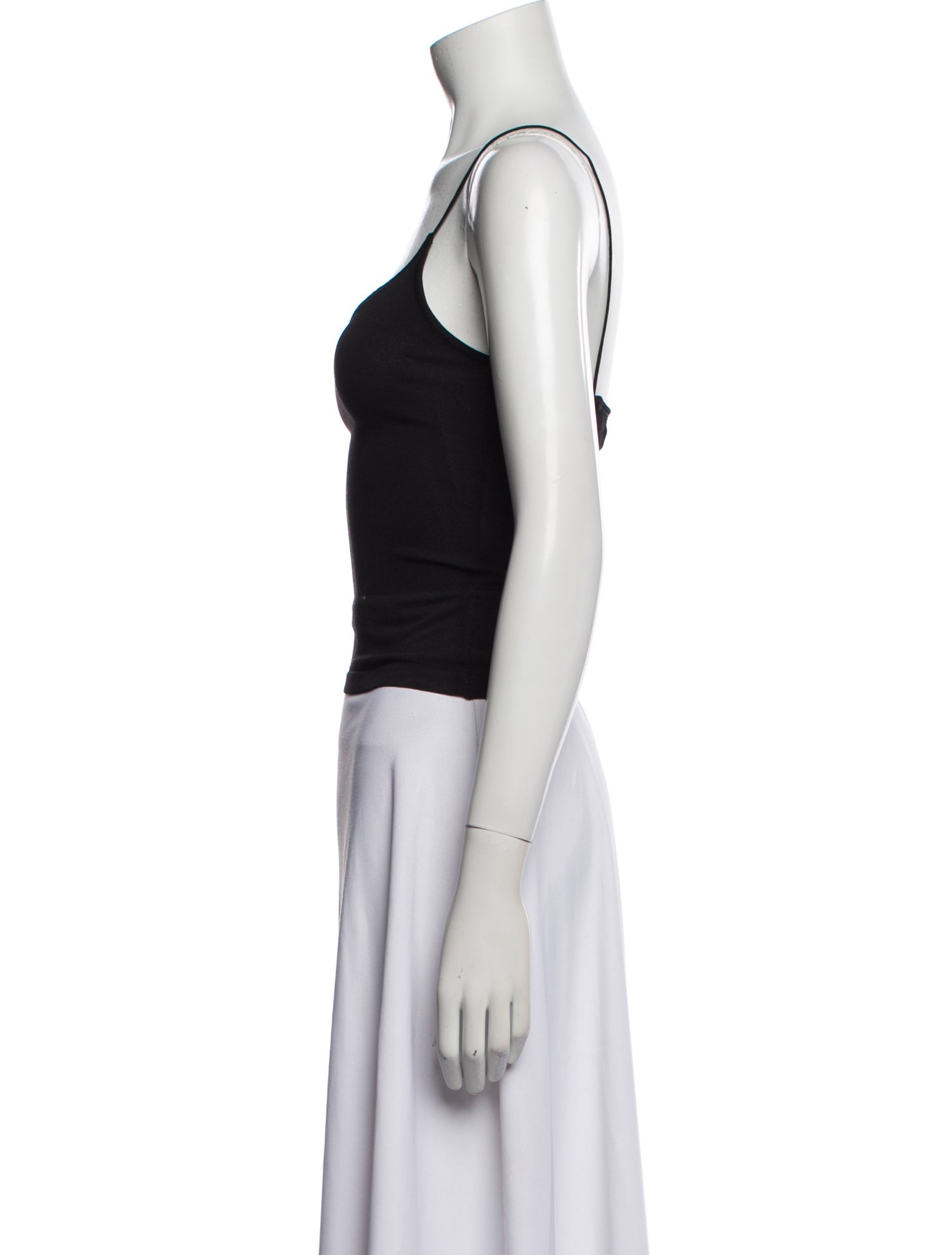 Dissh Scoop Neck Sleeveless Crop Top