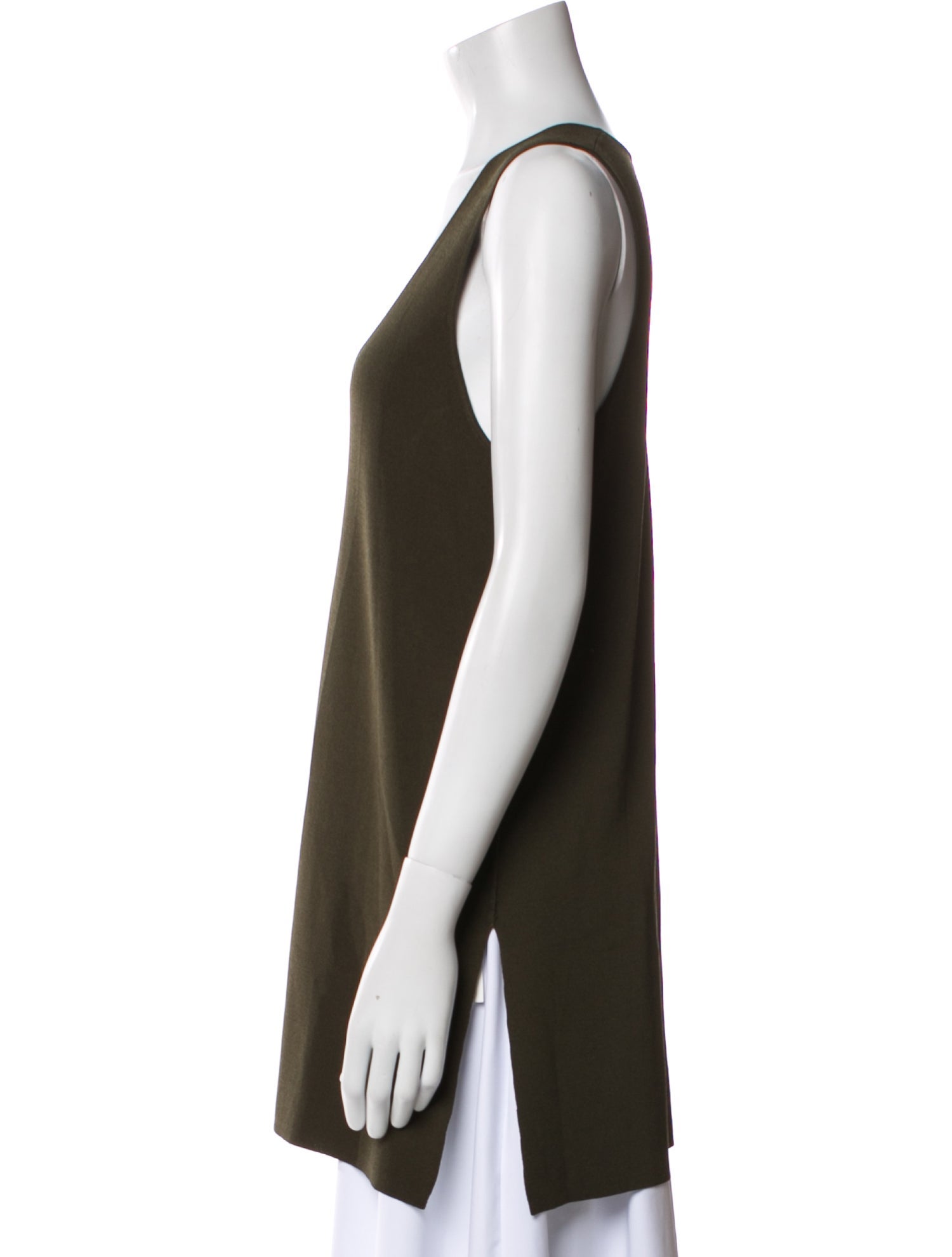 Dissh Scoop Neck Sleeveless Top