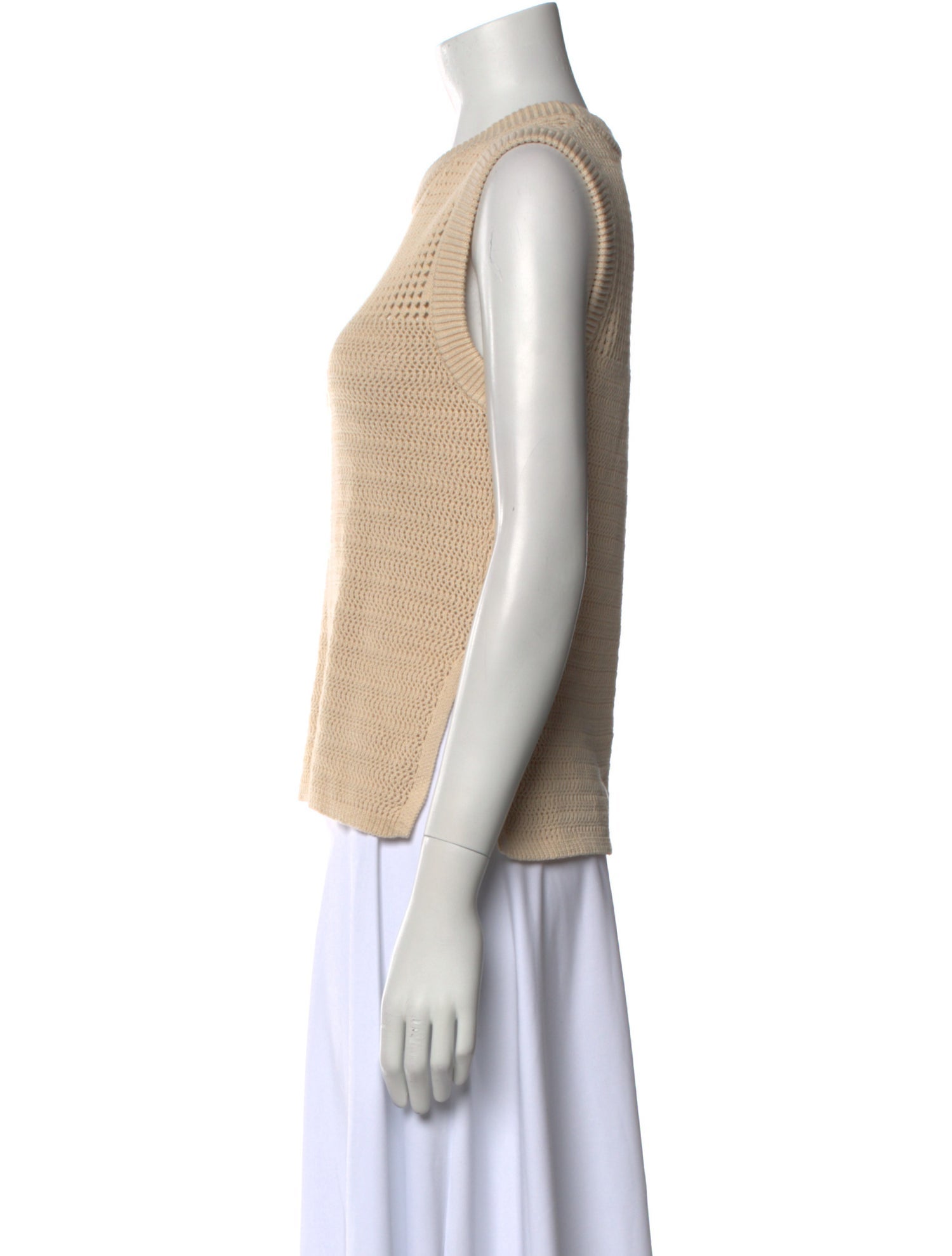 Dissh Crew Neck Sleeveless Top