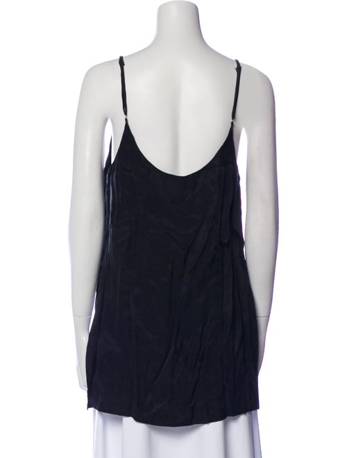 Dissh Scoop Neck Sleeveless Top