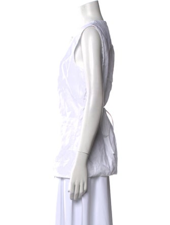 Dissh Linen Crew Neck Button-Up Top