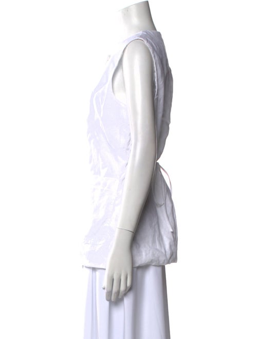 Dissh Linen Crew Neck Button-Up Top