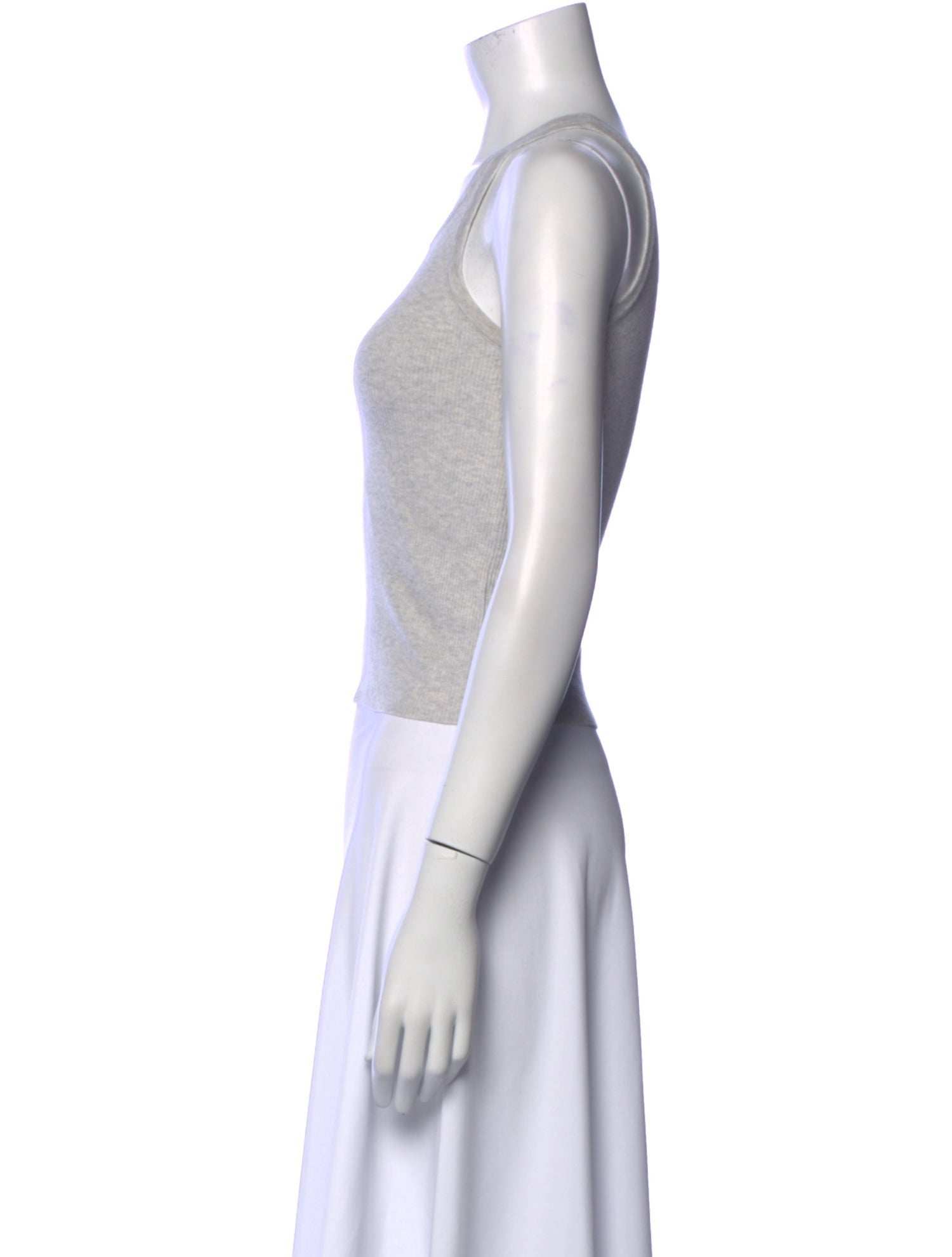 Dissh Scoop Neck Sleeveless Crop Top