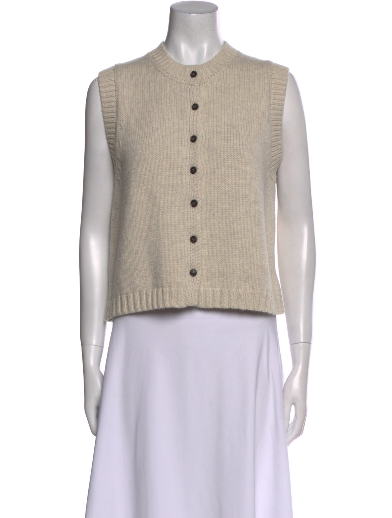 Dissh Crew Neck Sleeveless Crop Top