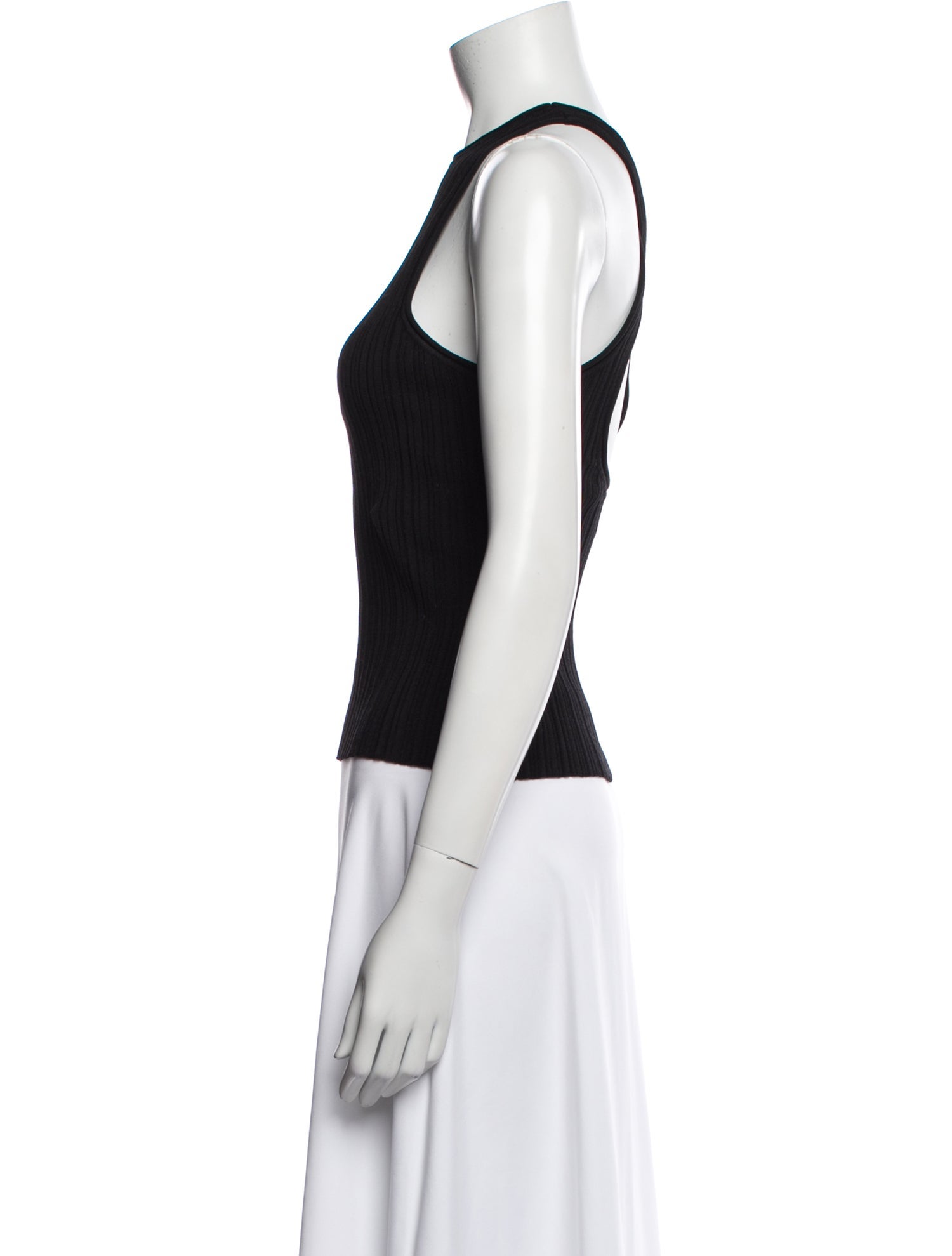 Dissh Crew Neck Sleeveless Top