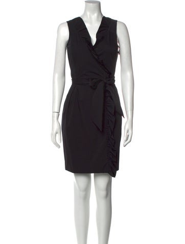 Diane von Furstenberg Dresses V-Neck Knee-Length Dress US 0 | XS