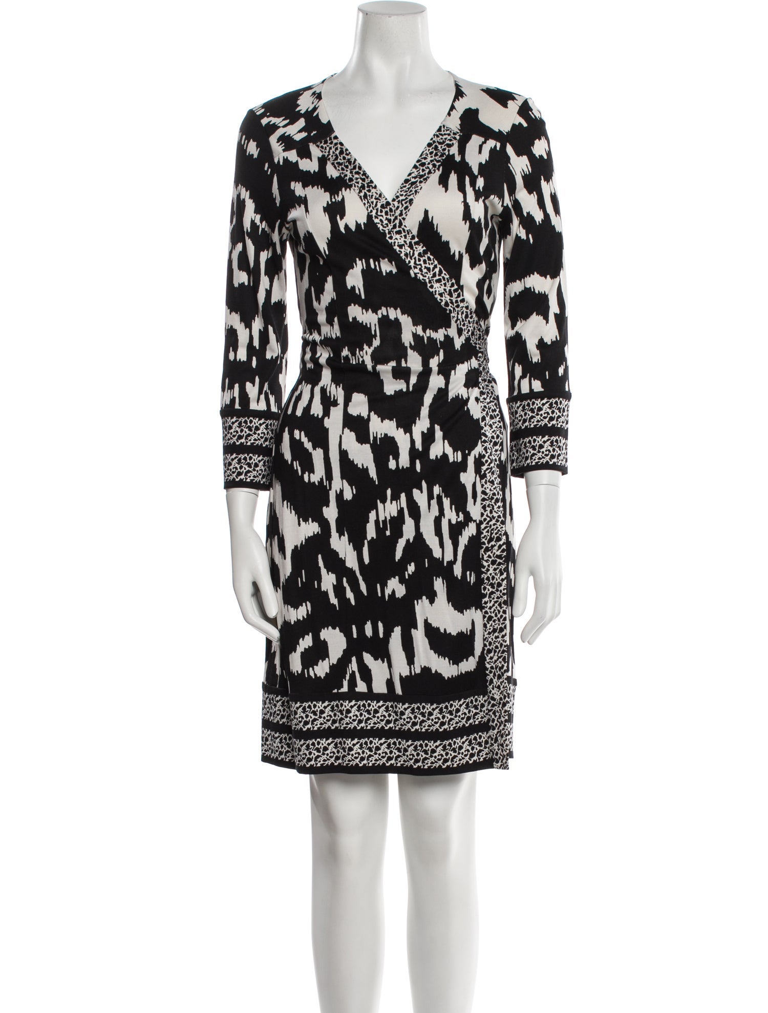 Diane von Furstenberg Silk Printed Robe