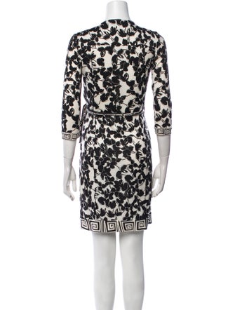 Diane von Furstenberg Silk Printed Robe