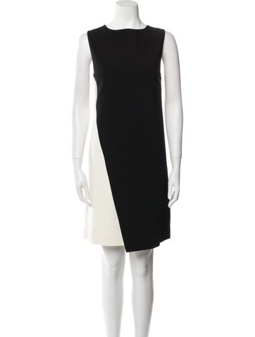 Diane von Furstenberg Dresses Bateau Neckline Knee-Length Dress L