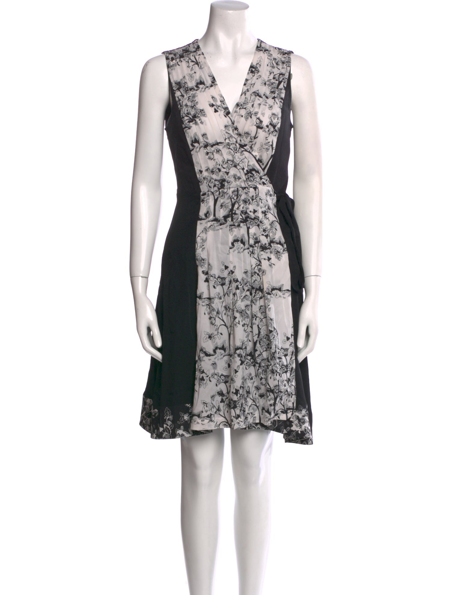 Diane von Furstenberg Floral Print Knee-Length Dress