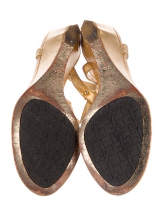 Diane von Furstenberg Leather T-Strap Sandals