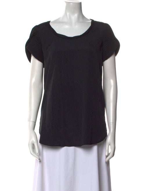 Diane von Furstenberg Scoop Neck Short Sleeve T-Shirt