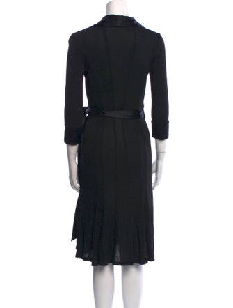 Diane von Furstenberg V-Neck Knee-Length Dress