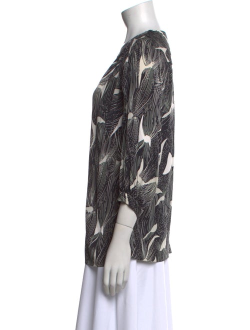 Diane von Furstenberg Silk Printed Blouse