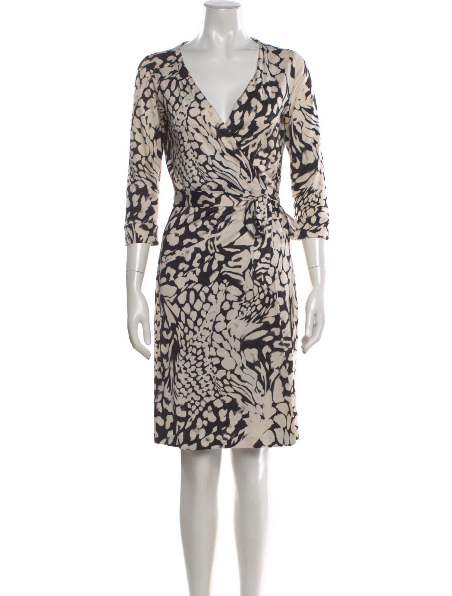 Shop our selection of playful Diane von Furstenberg designs, from wrap  dresses and beyond, and save up to 90% off retail. | The RealReal