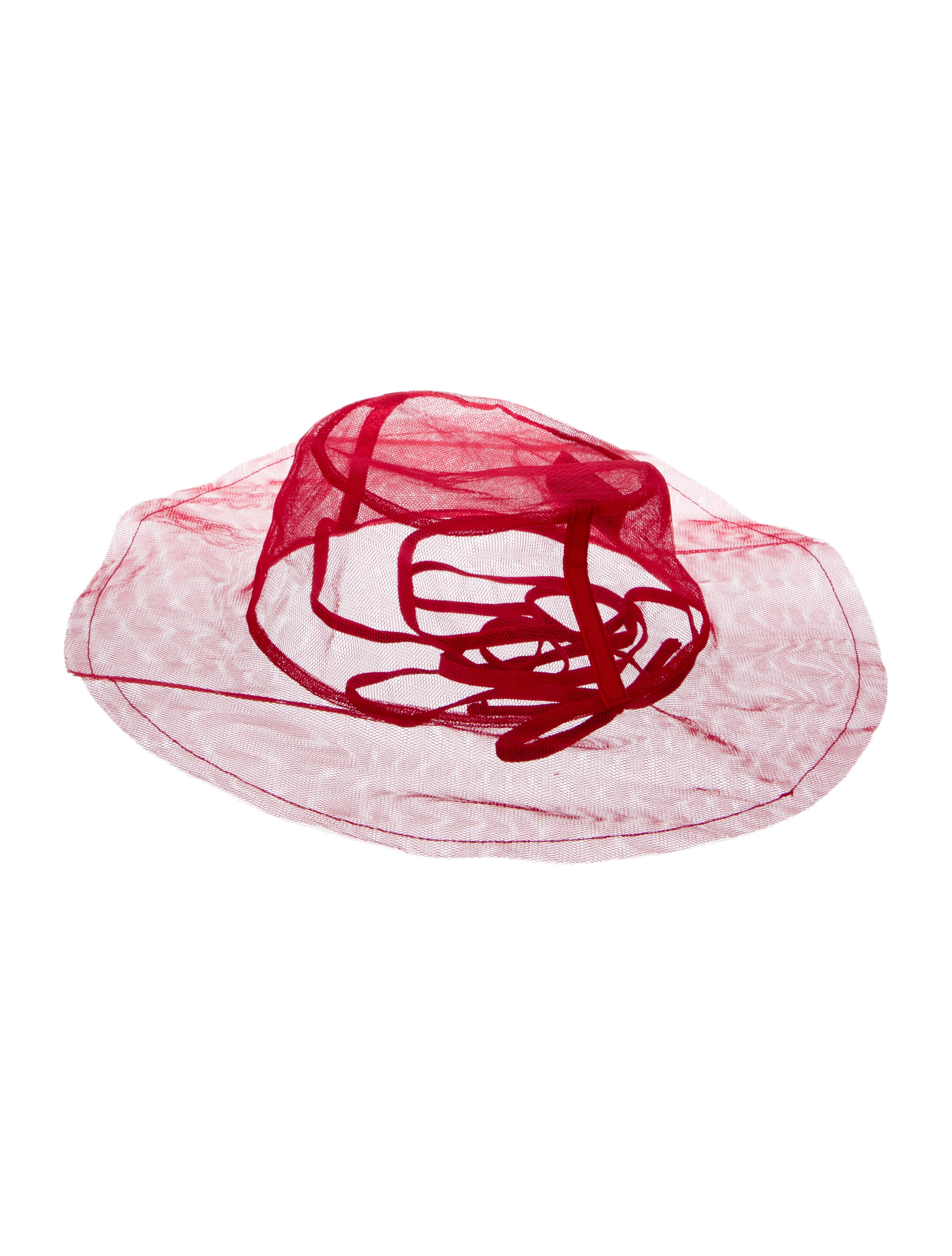 Dilara Findikoglu Red Bucket Hat