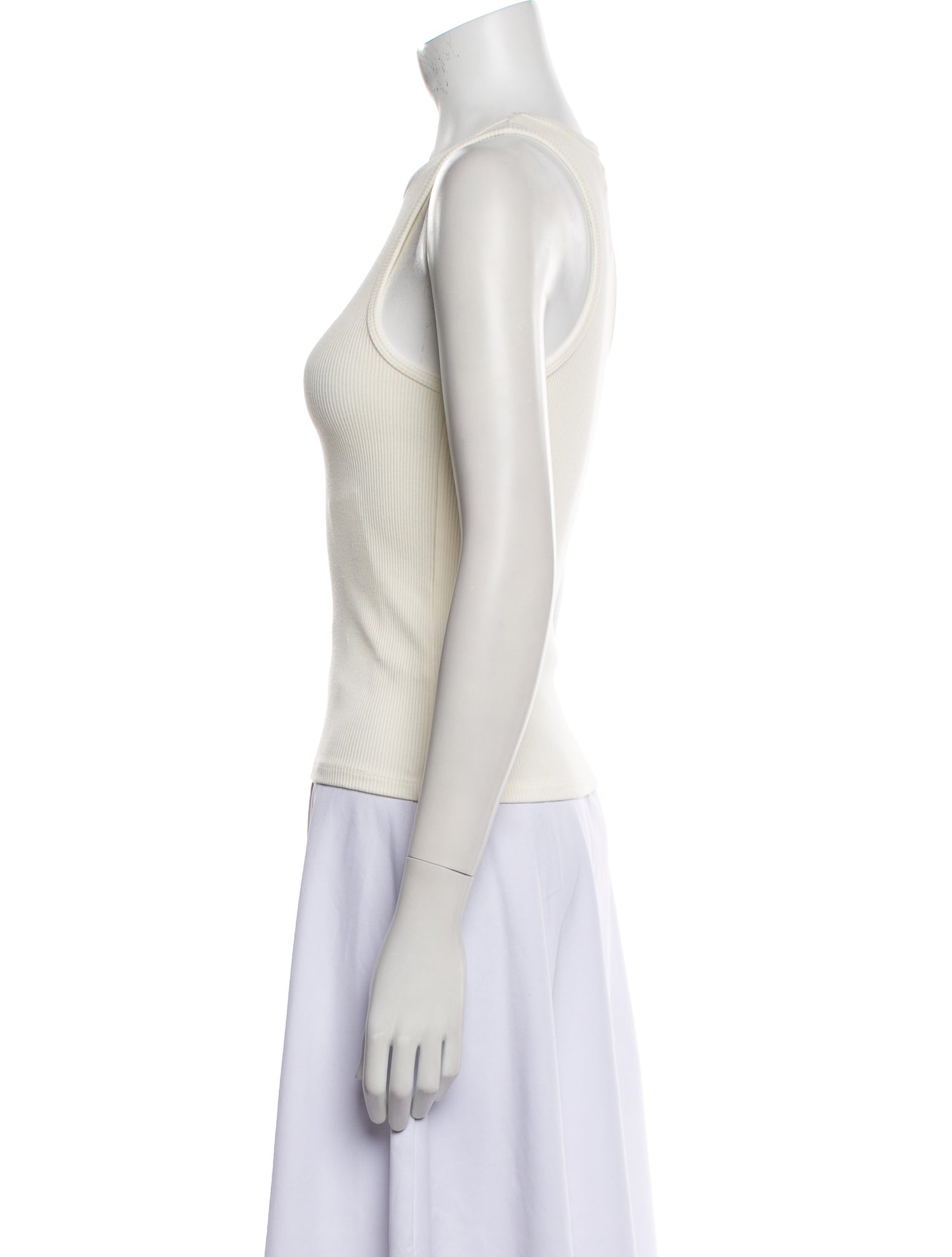 DONNI. Crew Neck Sleeveless Top w/ Tags