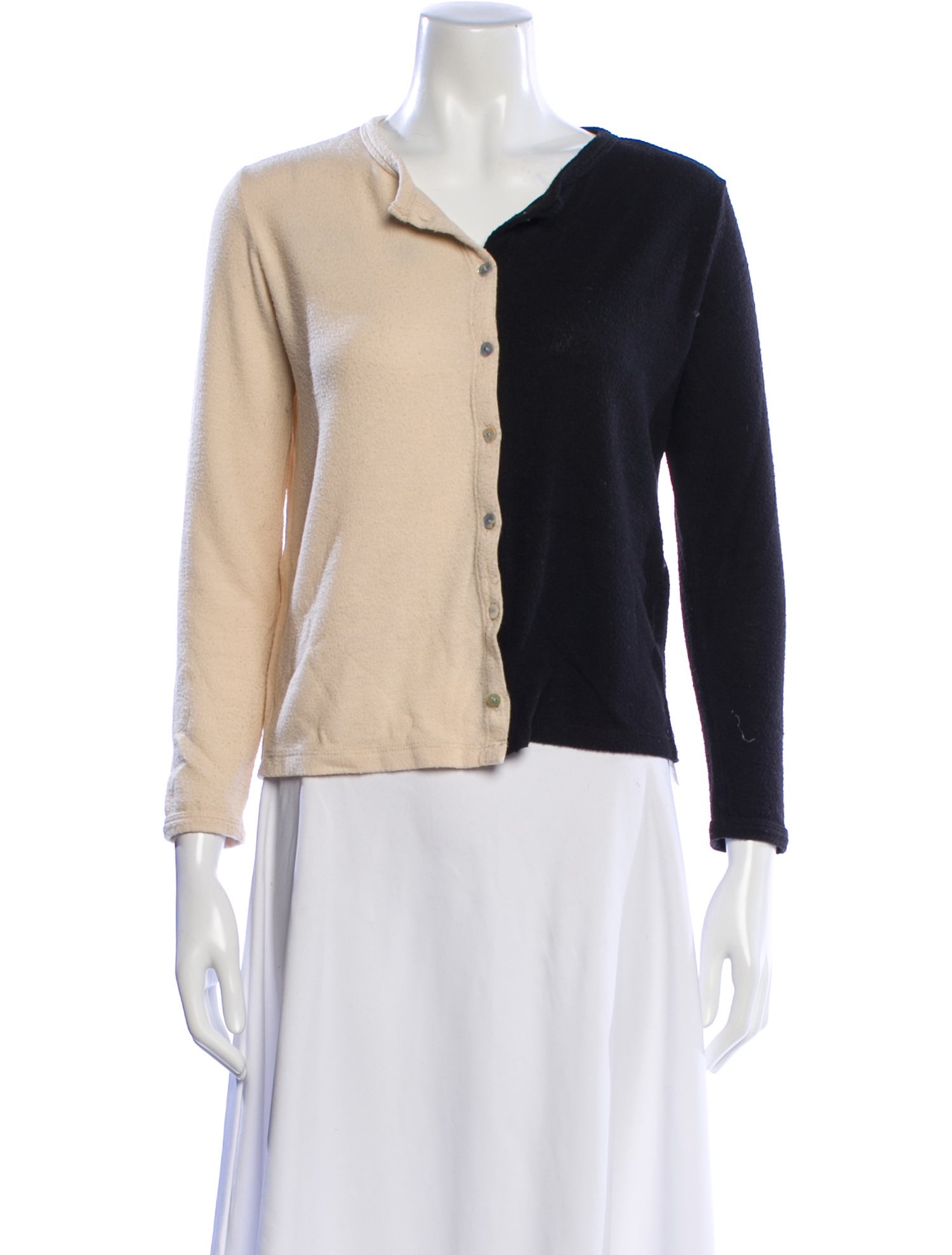 DONNI. V-Neck Sweater