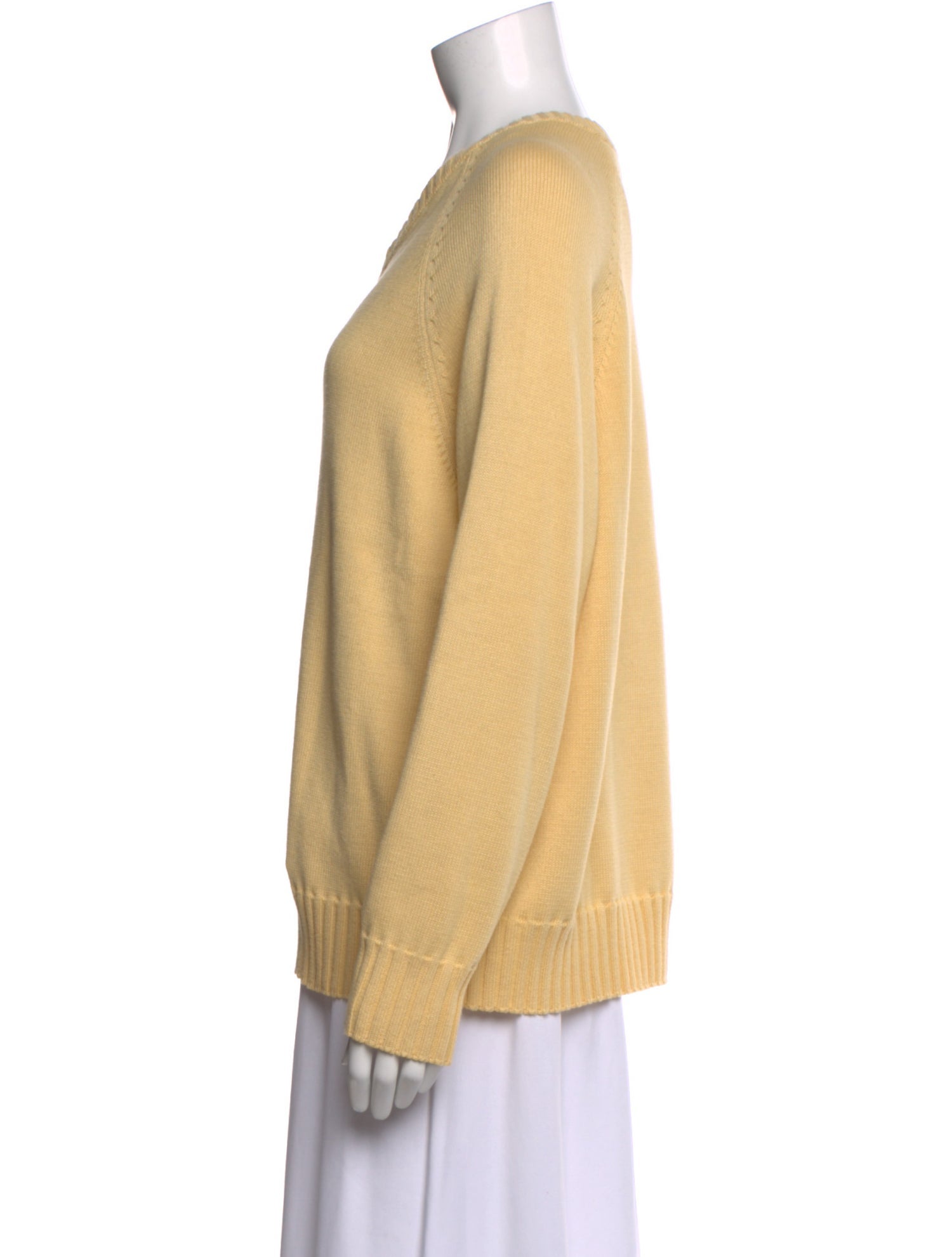 DONNI. V-Neck Sweater