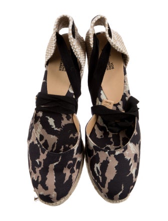 Diane Von Furstenberg X Castaner Canvas Printed D'Orsay Pumps