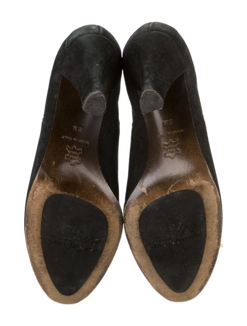 Donald Pliner Donald J Pliner Suede Pumps