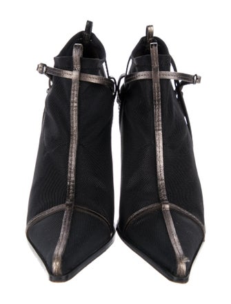 Donald Pliner Mesh Leather Trim Heeled Pumps