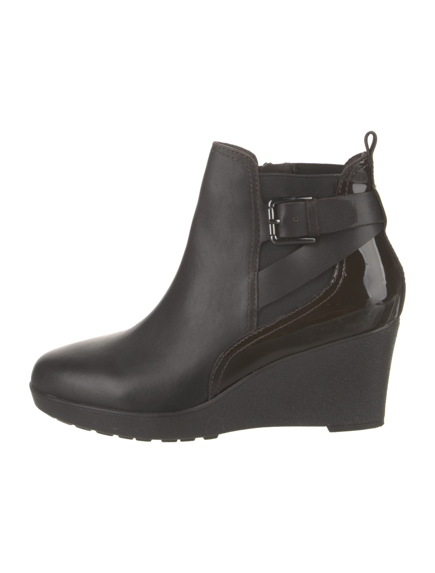 Donald Pliner Leather Chelsea Boots