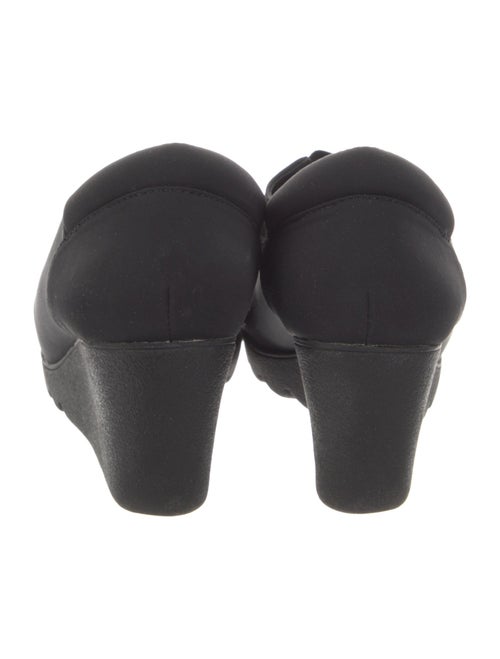 Donald Pliner Neoprene Pumps