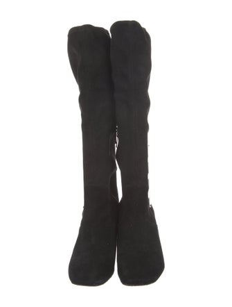 Donald Pliner Suede Boots