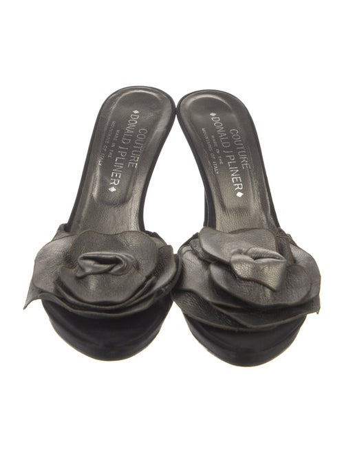 Donald Pliner Leather Ruffle Embellishment Slides