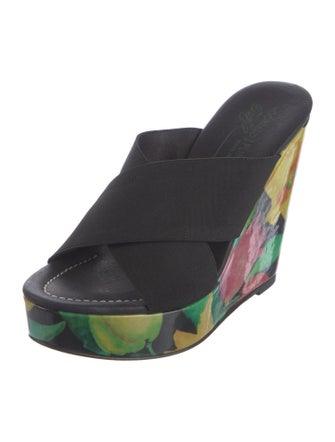 Donald Pliner Floral Print Slides