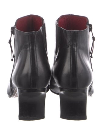 Donald Pliner Leather Boots