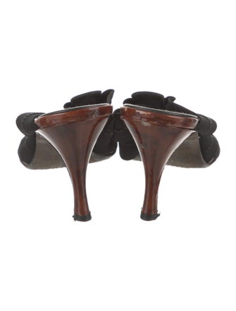 Donald Pliner T-Strap Sandals