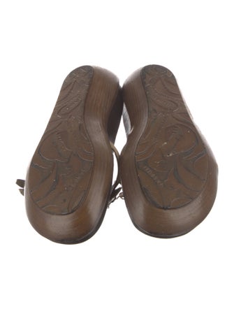 Donald Pliner Leather Floral Print Slides