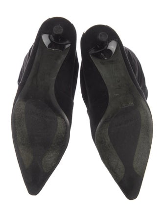 Donald Pliner Suede Boots