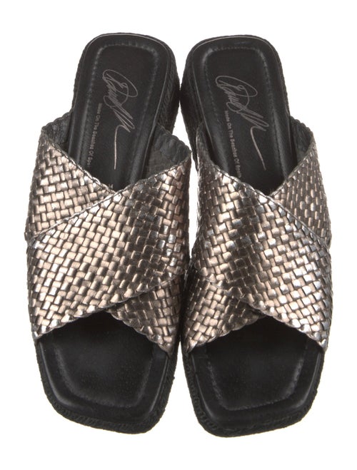 Donald Pliner Slides