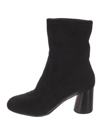 Donald Pliner Suede Boots
