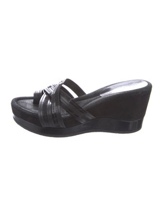 Donald Pliner Leather Slides