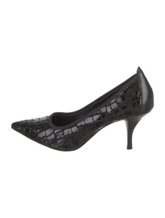 Donald Pliner Leather Pumps