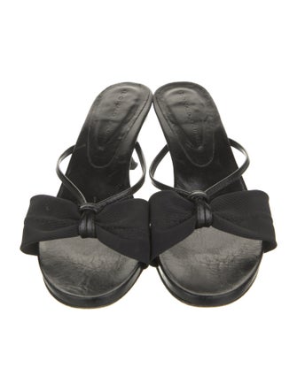 Donald Pliner Slides