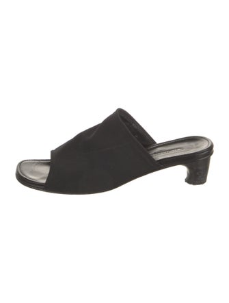 Donald Pliner Mules