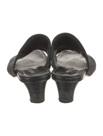 Donald Pliner Mules