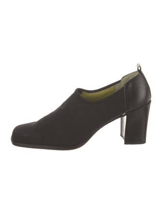 Donald Pliner Leather Trim Embellishment Pumps