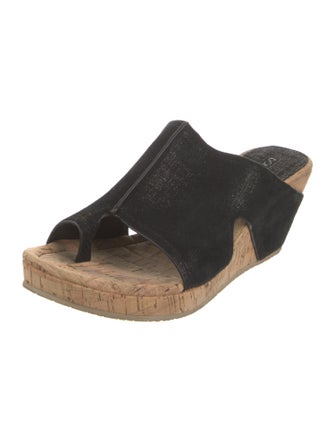 Donald Pliner Suede Slides