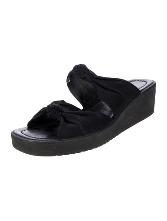 Donald Pliner Canvas Slides