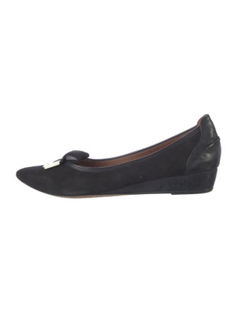 Donald Pliner Leather Flats