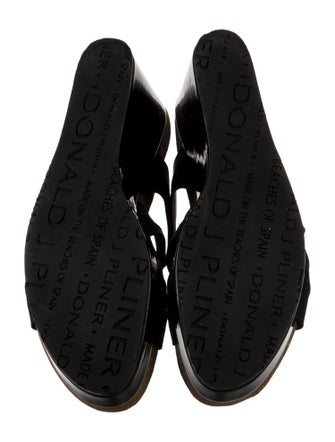 Donald Pliner Slides