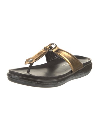 Donald Pliner Leather Flip Flops