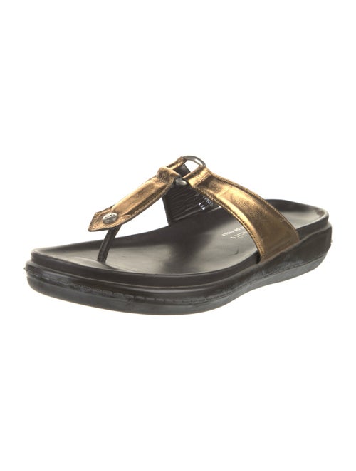 Donald Pliner Leather Flip Flops